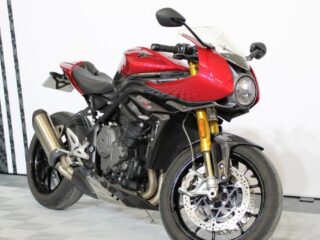 Triumph Speed Triple 1200 RR