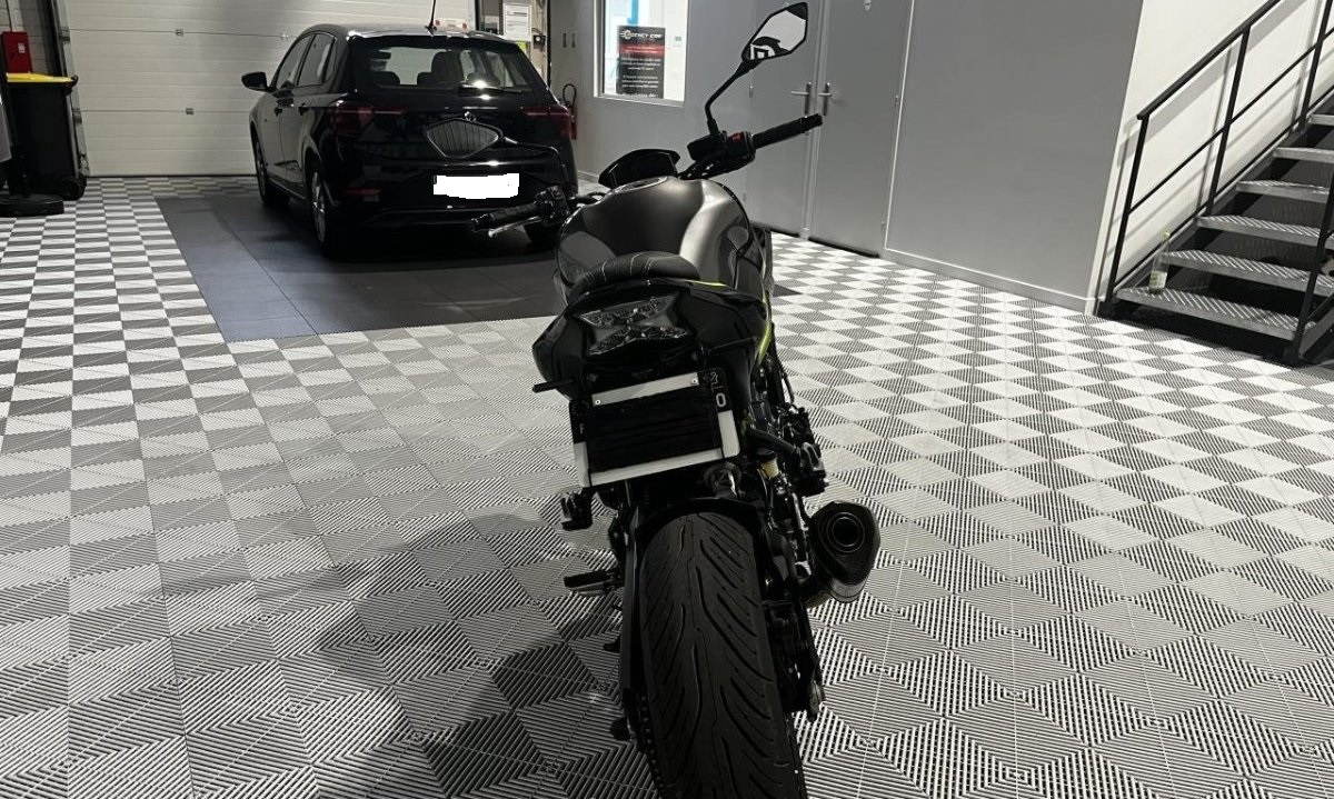 Kawasaki Z900 6900 KM / Echappement AKRAPOVIC – Image 5