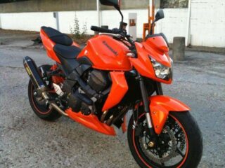 superbe KAWASAKI Z 750 orange metal de 2008